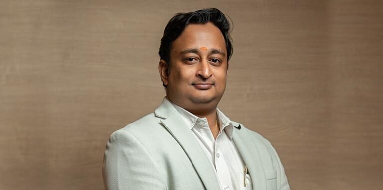 Dr.Karthik-UMS